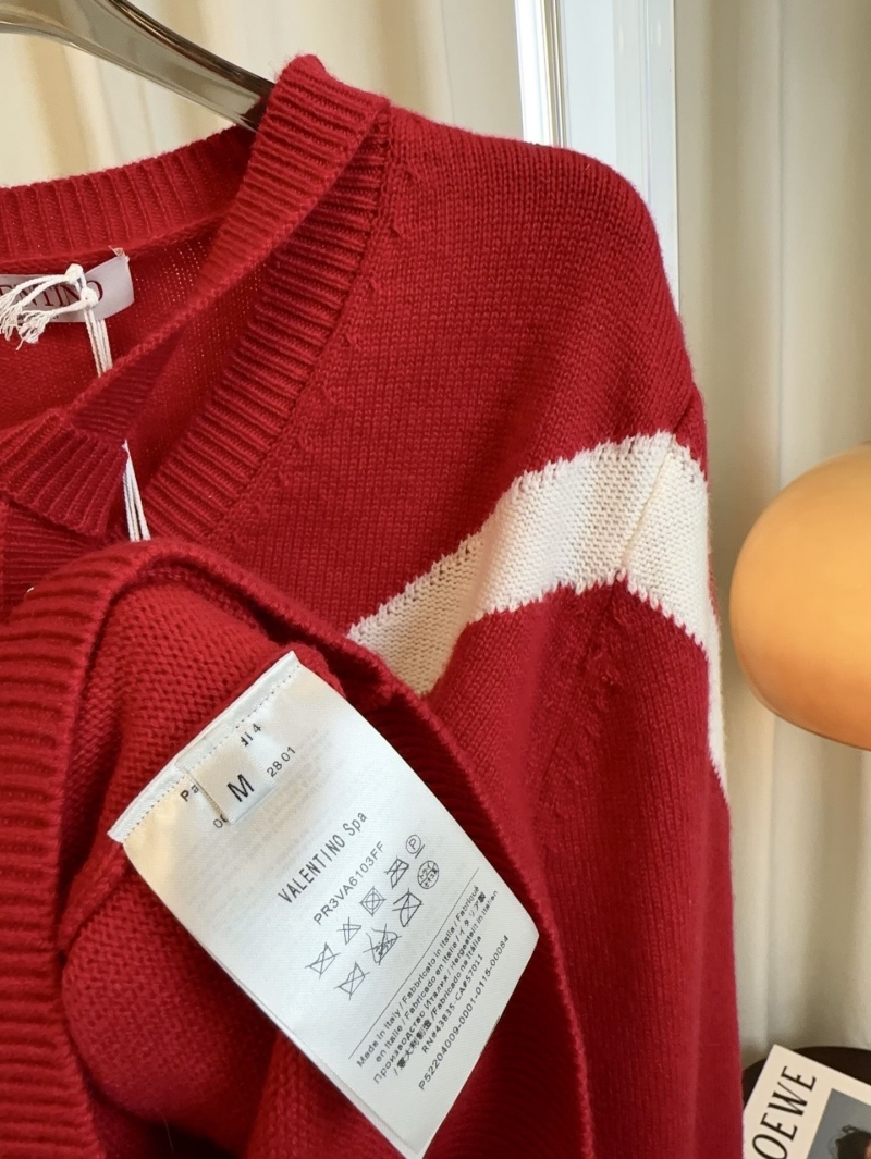 Va1e*ntin0 sweater